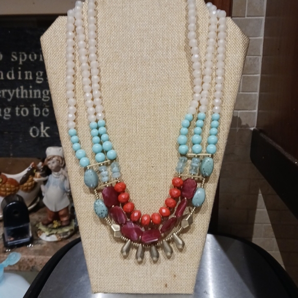 Source Unknown Jewelry - Vtg Women's Chunky 3 Strand Coral And Aqua Beaded Statement Necklace.